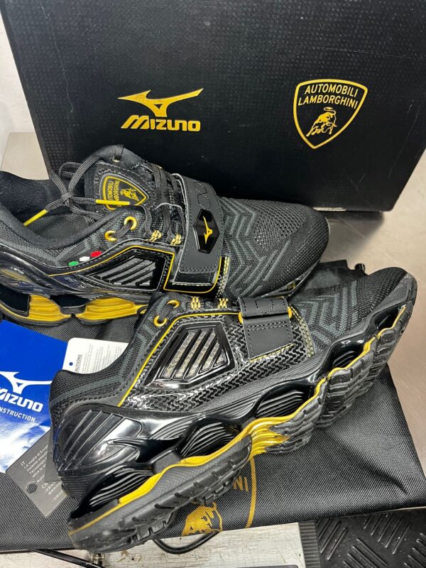 Mizuno wave tenjin 4 lamborghini hotsell